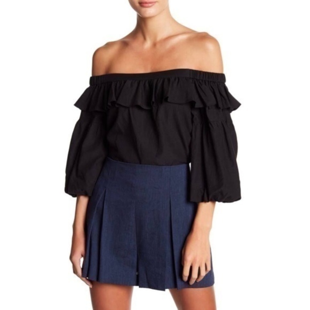 NWT BCBGMaxazria black off shoulder ruffle bell 3/4 sleeve top GG15